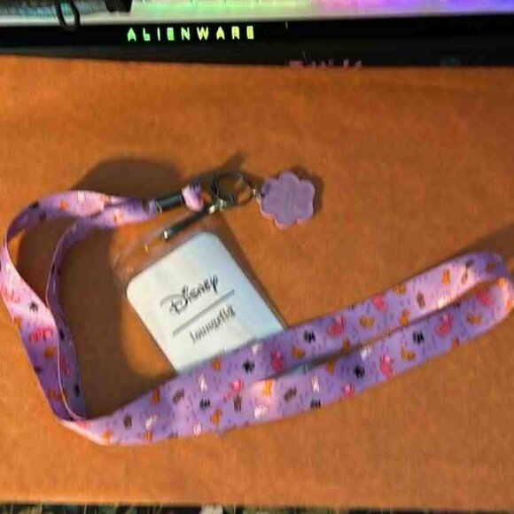 Disney Lanyard Cats - Marie, Figaro - See pics - Picture 2 of 2